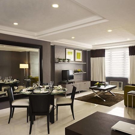 Astoria Plaza Hotell Pasig City Exteriör bild