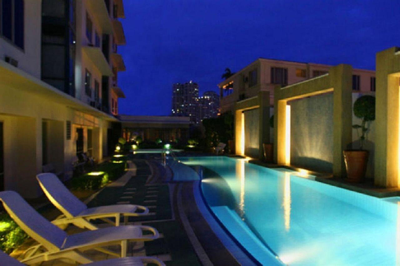 Astoria Plaza Hotell Pasig City Exteriör bild