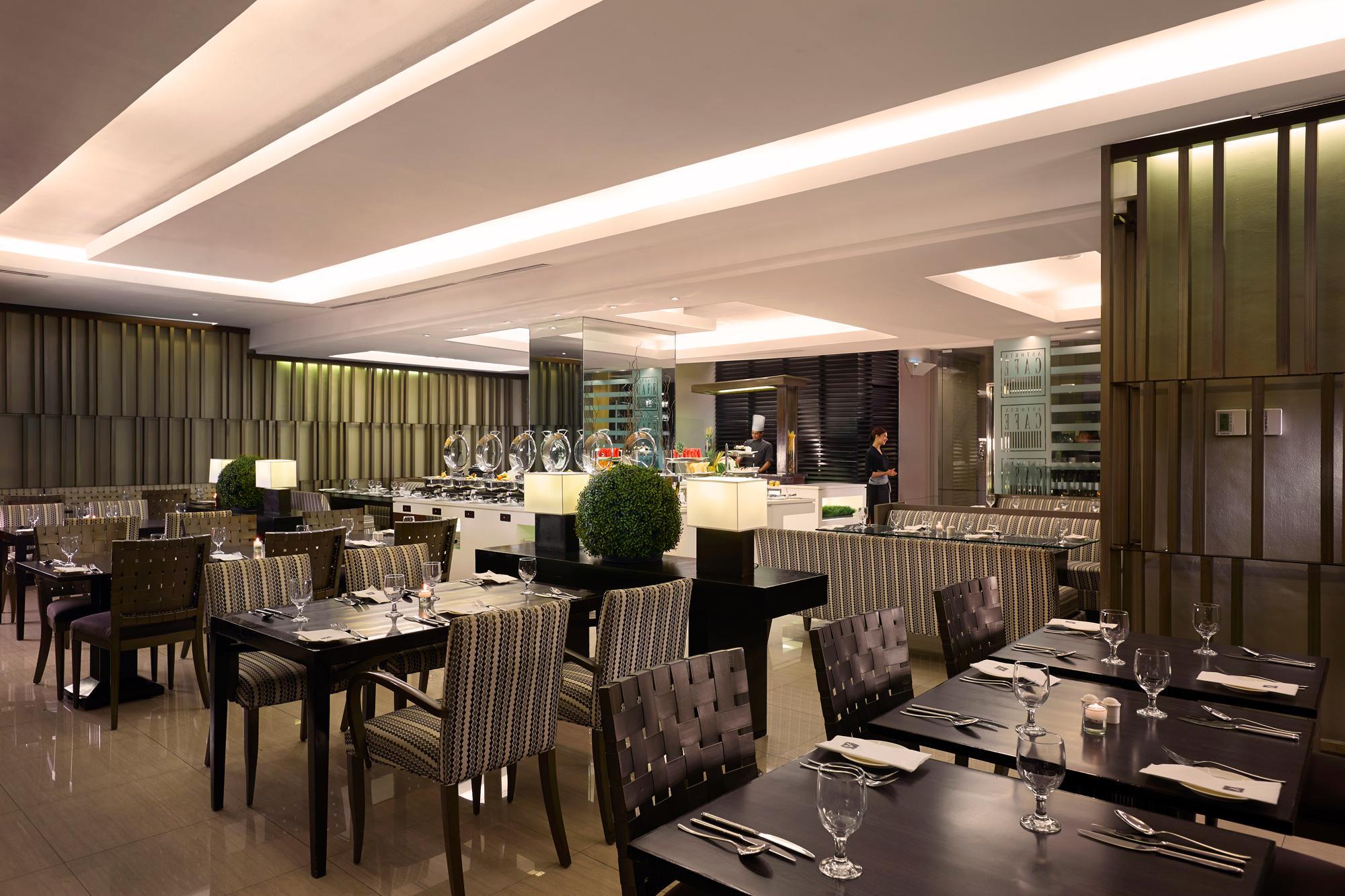 Astoria Plaza Hotell Pasig City Exteriör bild