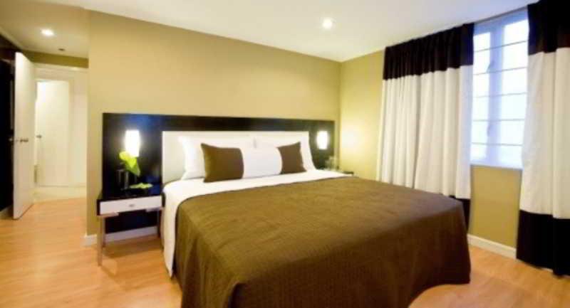 Astoria Plaza Hotell Pasig City Exteriör bild