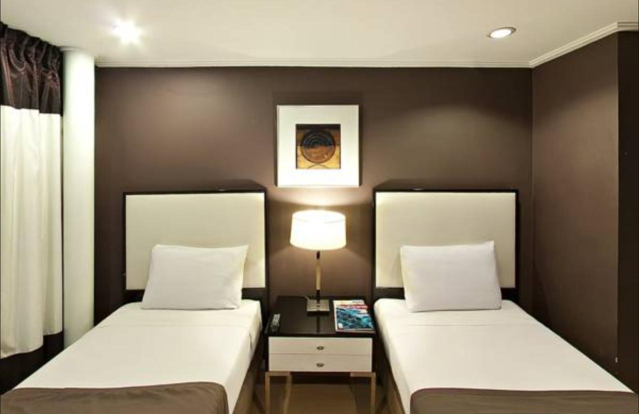 Astoria Plaza Hotell Pasig City Exteriör bild