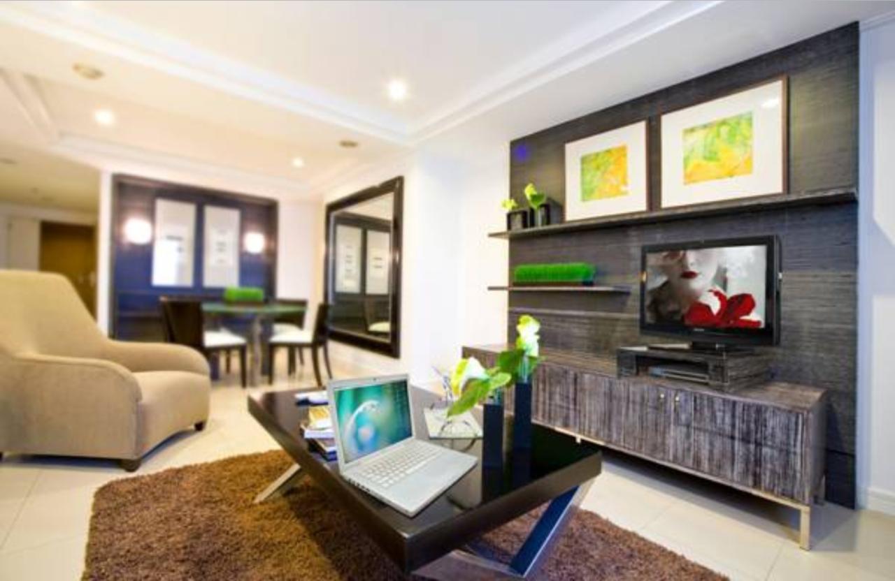Astoria Plaza Hotell Pasig City Exteriör bild