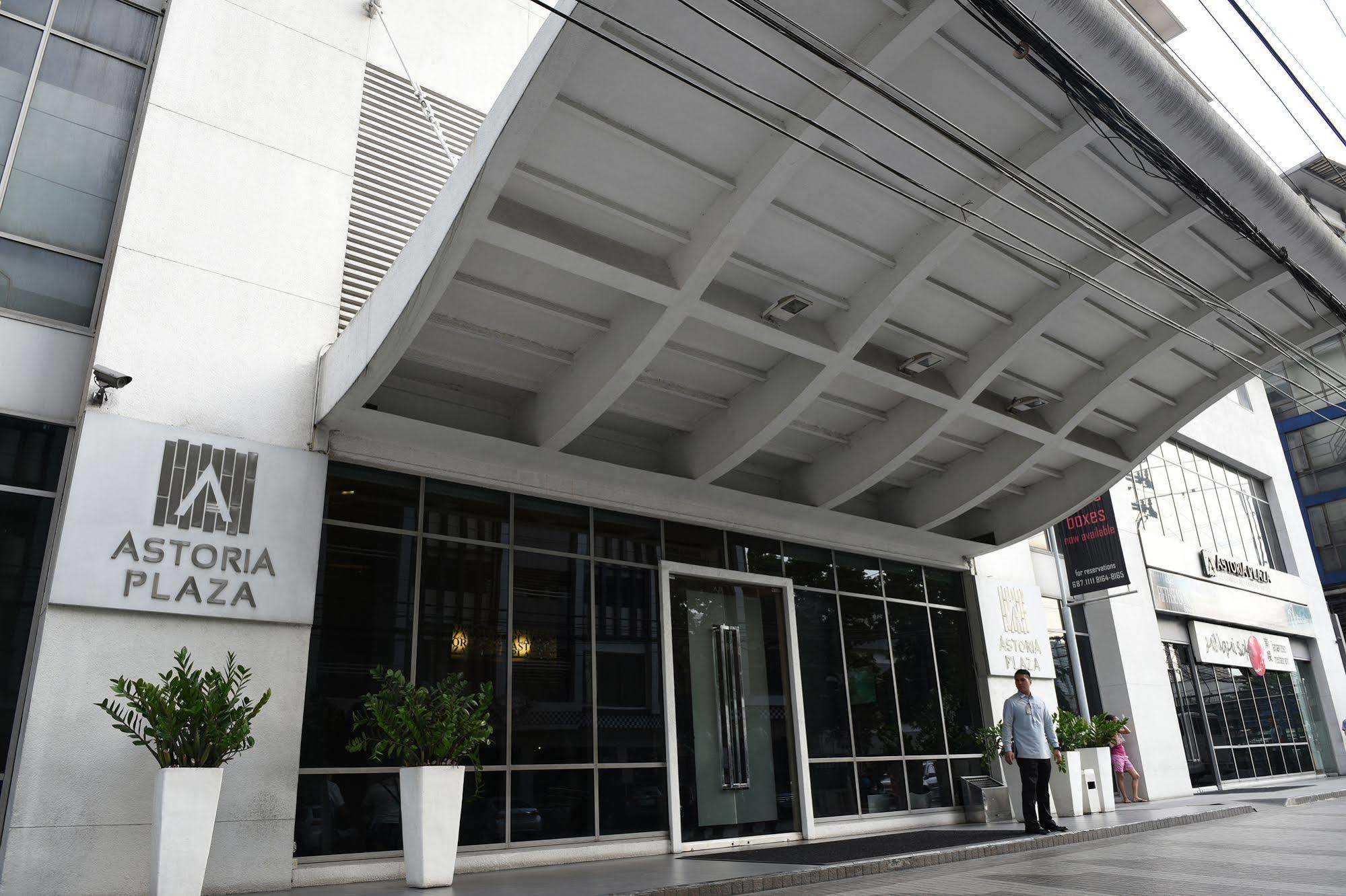 Astoria Plaza Hotell Pasig City Exteriör bild
