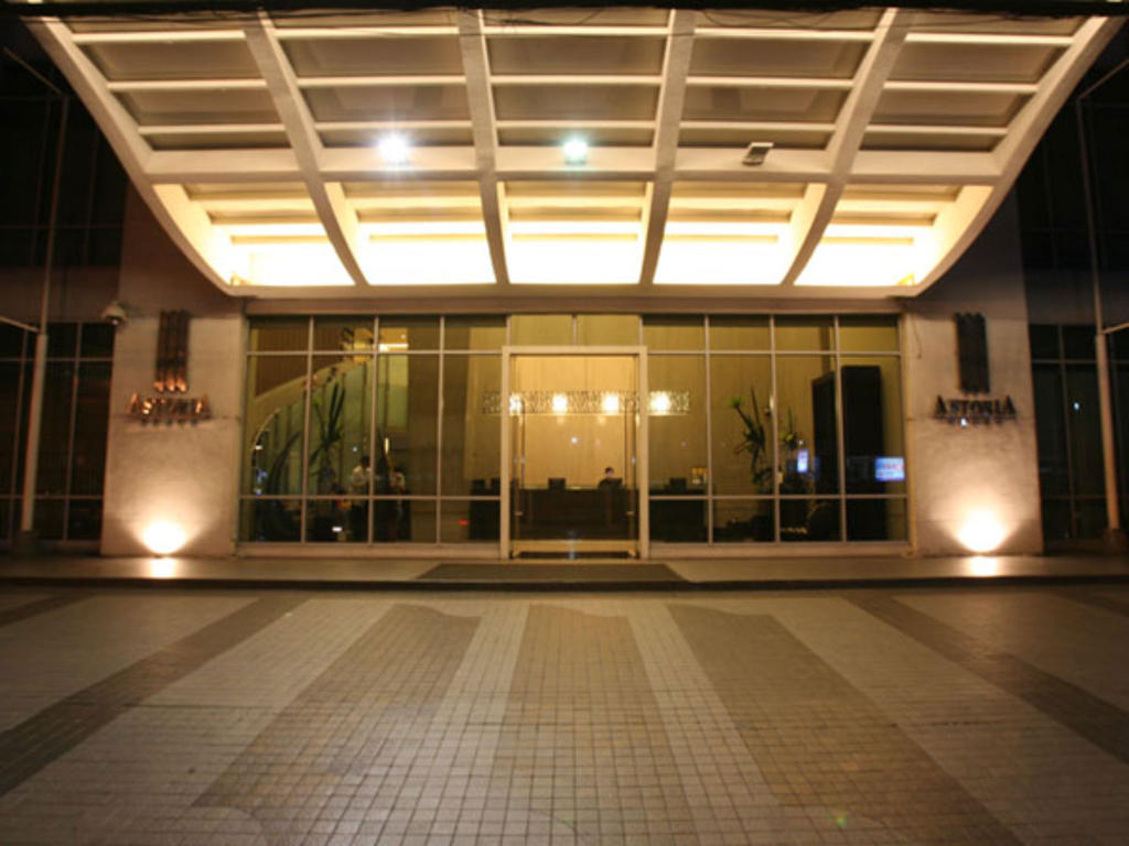 Astoria Plaza Hotell Pasig City Exteriör bild
